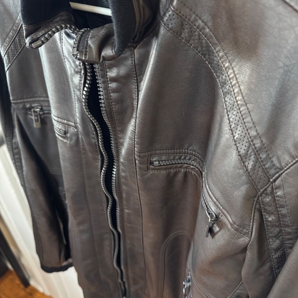 Calvin Klein | Men's Faux-Leather Stand-Collar Bomber Jacket - Picture 4 of 7